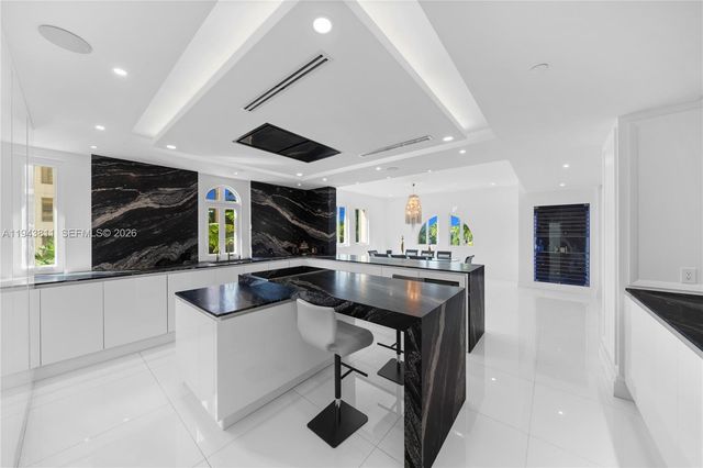 600 Coral Way 2, Coral Gables, FL 33134