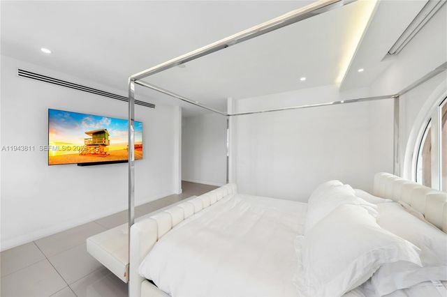 600 Coral Way 2, Coral Gables, FL 33134