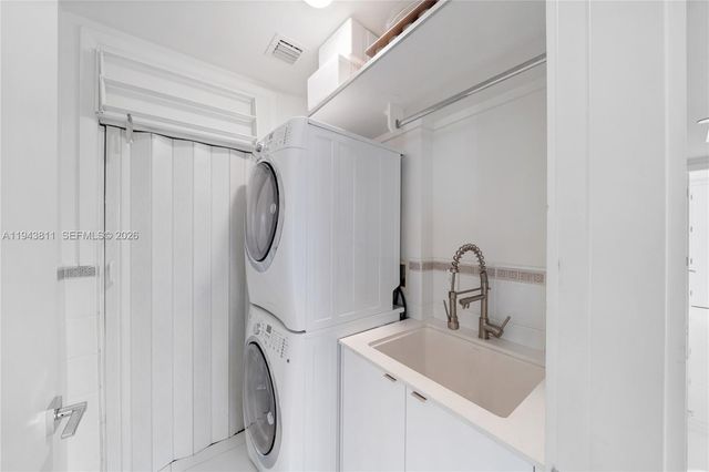 600 Coral Way 2, Coral Gables, FL 33134