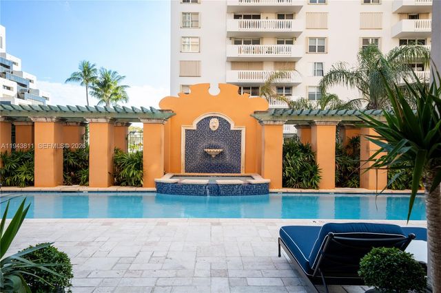 600 Coral Way 2, Coral Gables, FL 33134