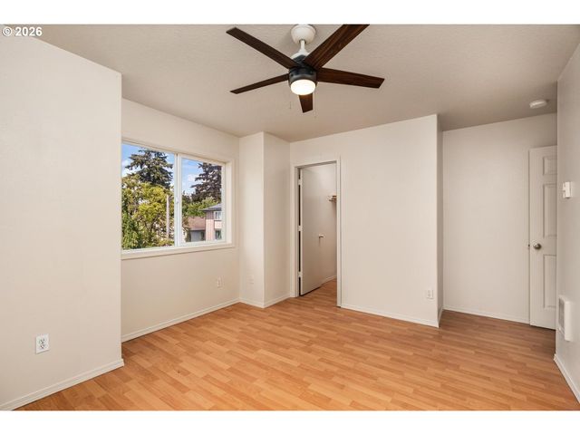 2326 Se LEE Ln, Portland, OR 97233