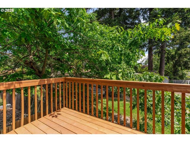 2326 Se LEE Ln, Portland, OR 97233
