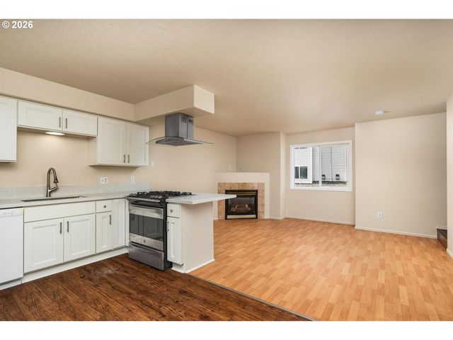 2326 Se LEE Ln, Portland, OR 97233