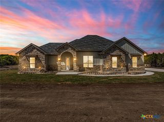 117 Cedar Bluff Loop, Gatesville, TX 76528