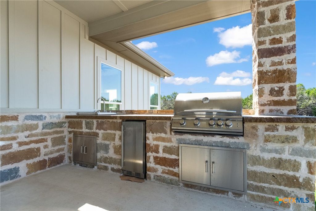 Image 11 of property listing at 117 Cedar Bluff Loop, Gatesville, TX 76528