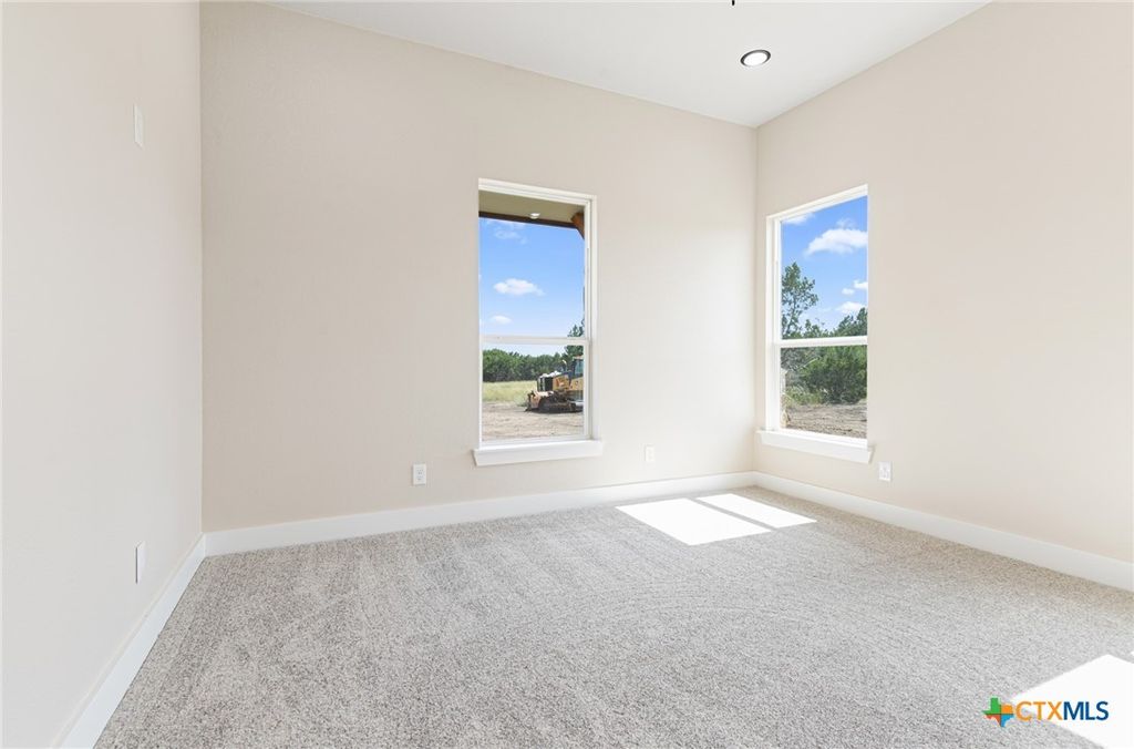 Image 24 of property listing at 117 Cedar Bluff Loop, Gatesville, TX 76528