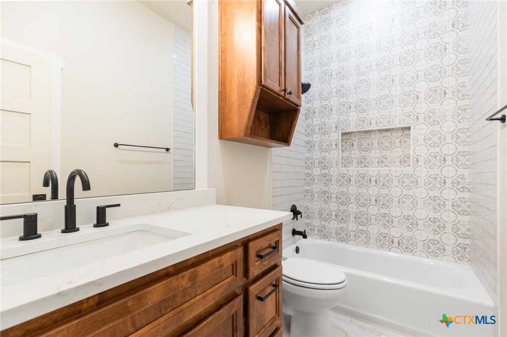 Image 25 of property listing at 117 Cedar Bluff Loop, Gatesville, TX 76528