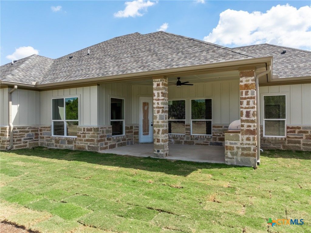 Image 9 of property listing at 117 Cedar Bluff Loop, Gatesville, TX 76528
