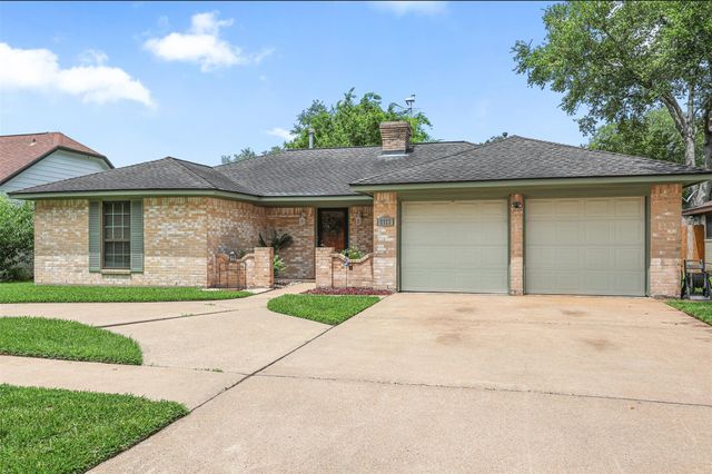 2322 Wake Forest Drive, Deer Park, TX 77536