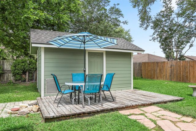 2322 Wake Forest Drive, Deer Park, TX 77536