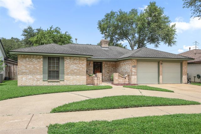 2322 Wake Forest Drive, Deer Park, TX 77536