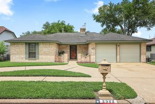 2322 Wake Forest Drive, Deer Park, TX 77536