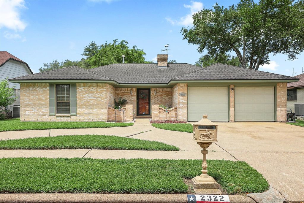 2322 Wake Forest Drive, Deer Park, TX 77536
