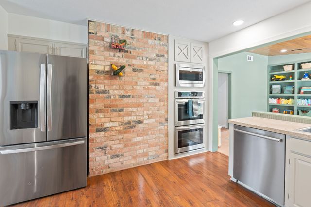 7879 Querida Lane, Dallas, TX 75248