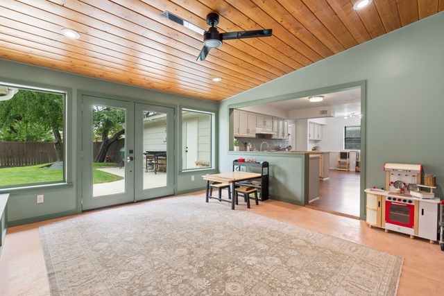 7879 Querida Lane, Dallas, TX 75248
