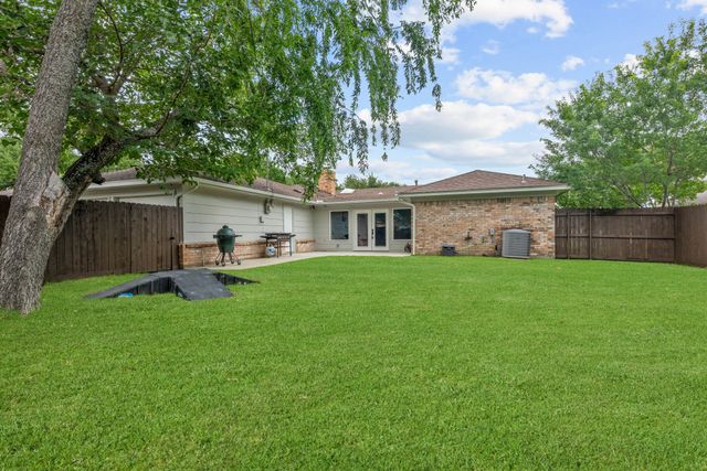 7879 Querida Lane, Dallas, TX 75248