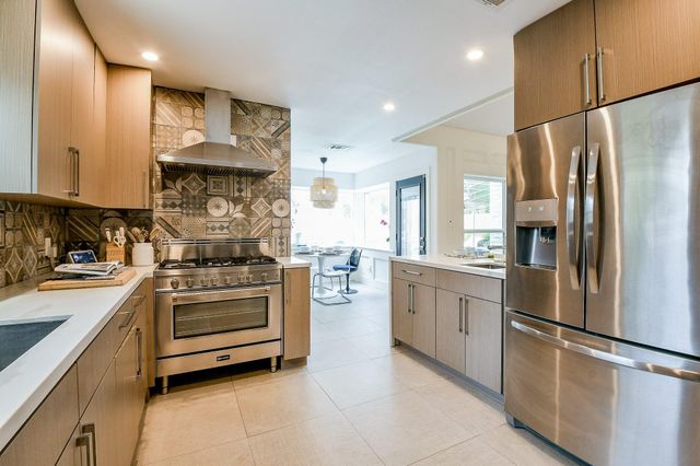 11914 Riverview Drive, Houston, TX 77077