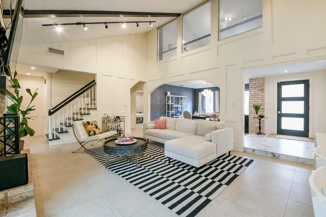 11914 Riverview Drive, Houston, TX 77077