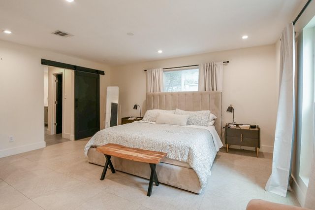 11914 Riverview Drive, Houston, TX 77077