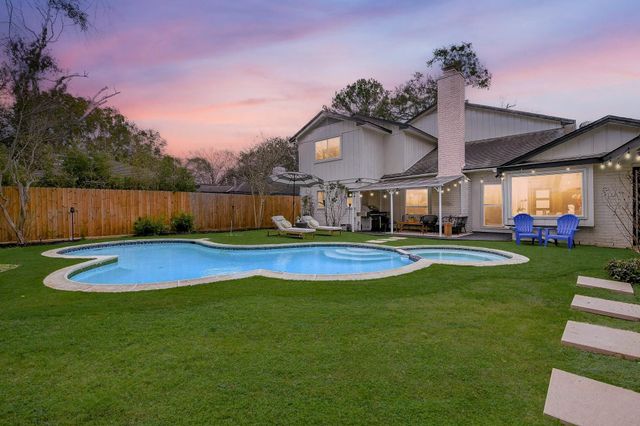 11914 Riverview Drive, Houston, TX 77077