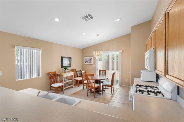2845 Shayla Bay Avenue, North Las Vegas, NV 89086