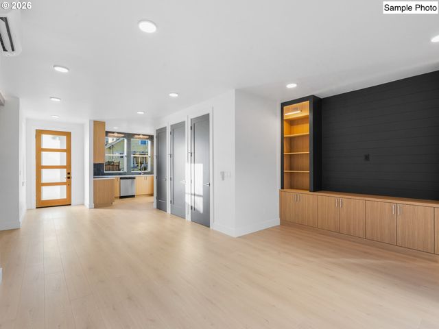 2938 Ne 62nd Ave, Portland, OR 97213