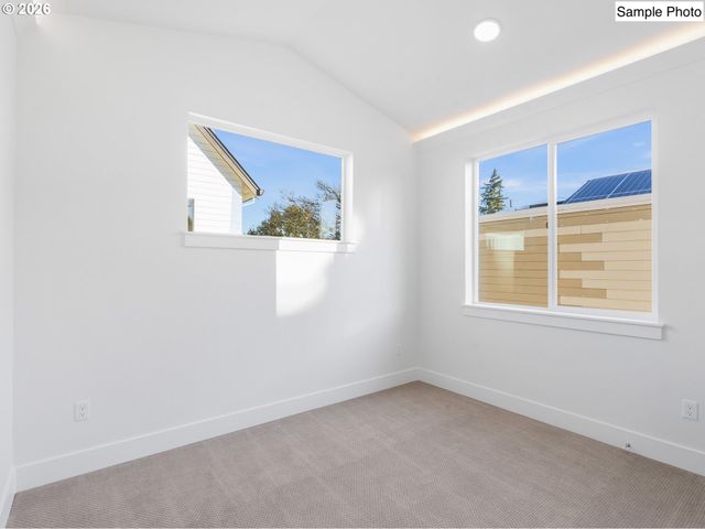 2938 Ne 62nd Ave, Portland, OR 97213