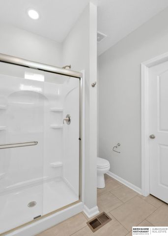 18065 Soldier Street, Omaha, NE 68136