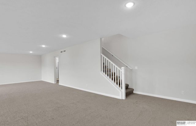 18065 Soldier Street, Omaha, NE 68136
