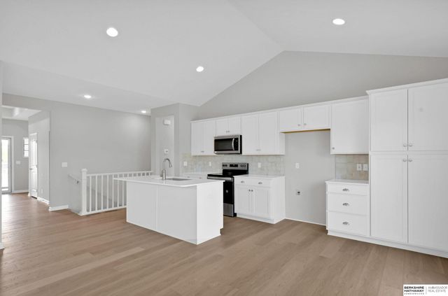 18065 Soldier Street, Omaha, NE 68136