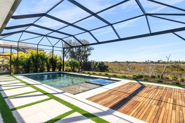 7982 REDONDA LOOP, Bradenton, FL 34202