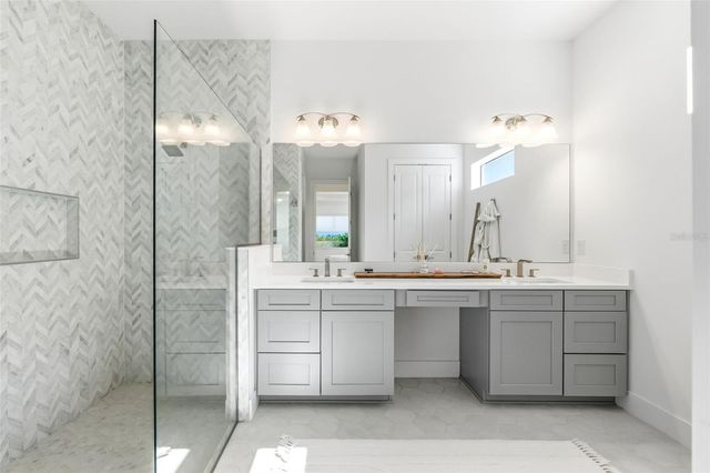 7982 REDONDA LOOP, Bradenton, FL 34202