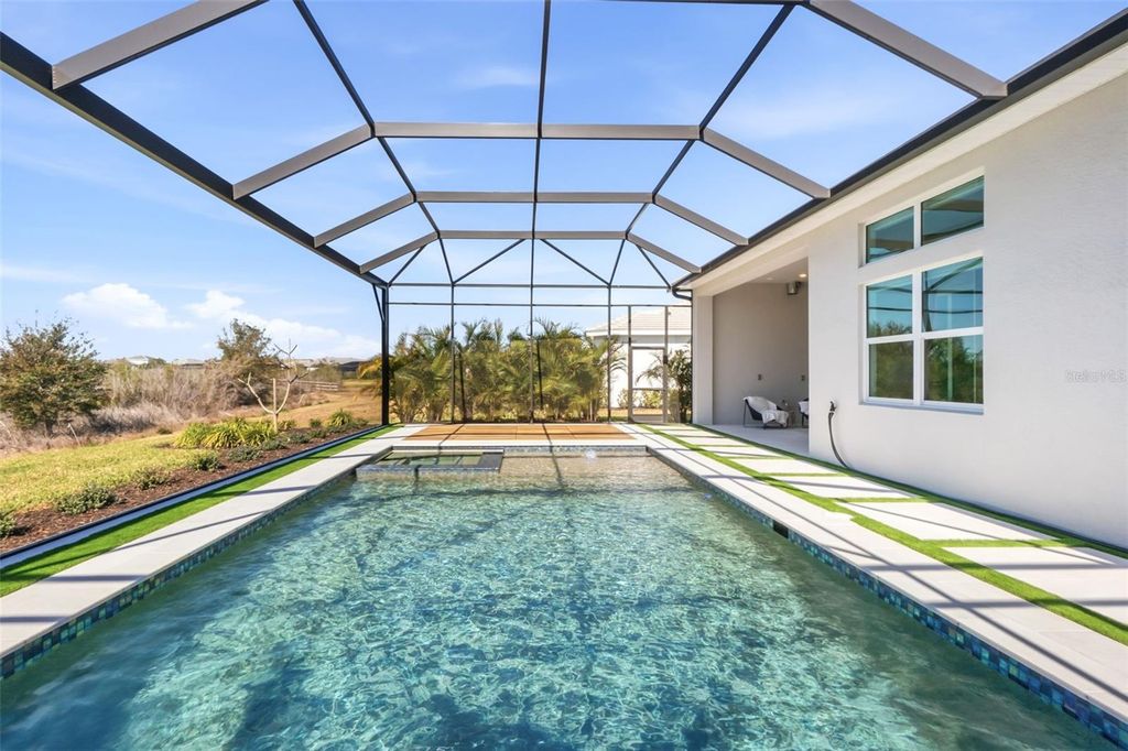 Image 16 of property listing at 7982 REDONDA LOOP, Bradenton, FL 34202