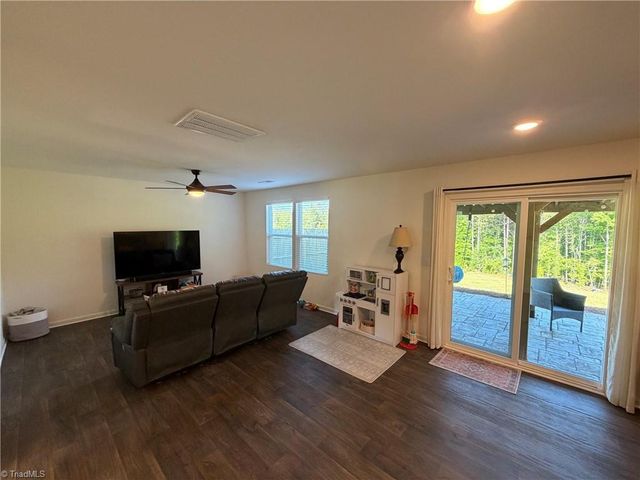 281 Somerton Lane, Lexington, NC 27295