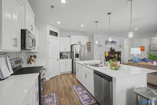 3001 Henry Road SE, Decatur, AL 35603