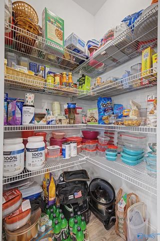 3001 Henry Road SE, Decatur, AL 35603