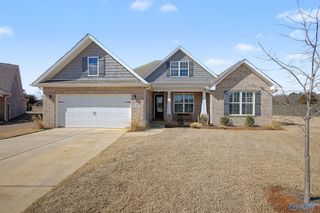 3001 Henry Road SE, Decatur, AL 35603