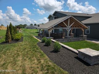 533 Holly Tree Drive, Crossville, TN 38555