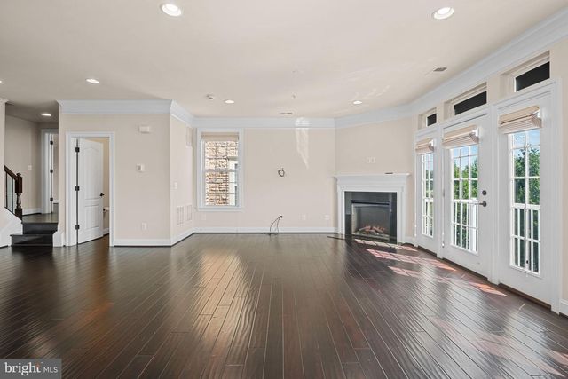 42612 HARDAGE TER, Ashburn, VA 20148