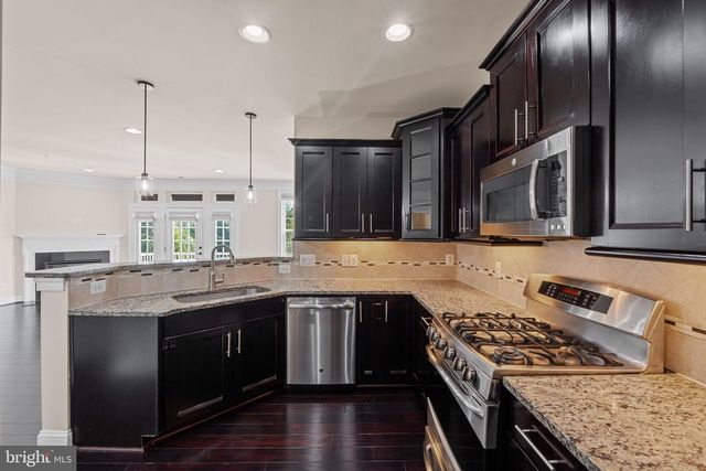 42612 HARDAGE TER, Ashburn, VA 20148