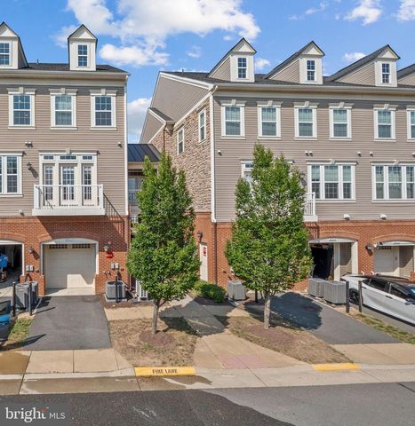 42612 HARDAGE TER, Ashburn, VA 20148