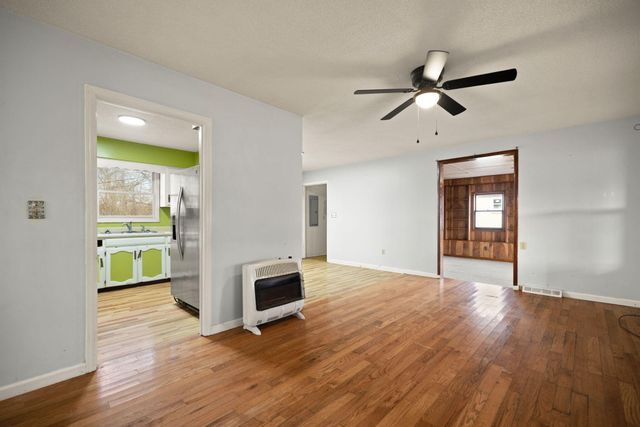 3285 Barbourville Road, London, KY 40744