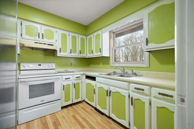 3285 Barbourville Road, London, KY 40744