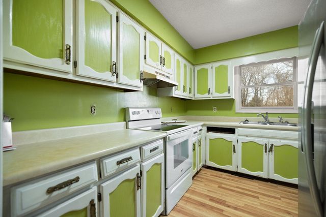 3285 Barbourville Road, London, KY 40744