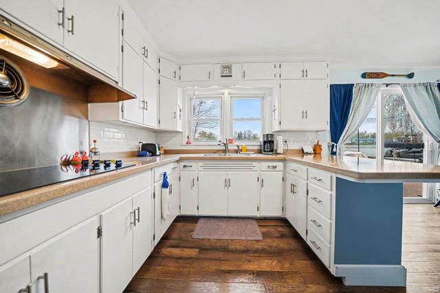 1201 Greenleaf Boulevard, Elkhart, IN 46514