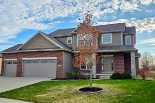 1525 Stoneroller Circle, Bloomington, IL 61705