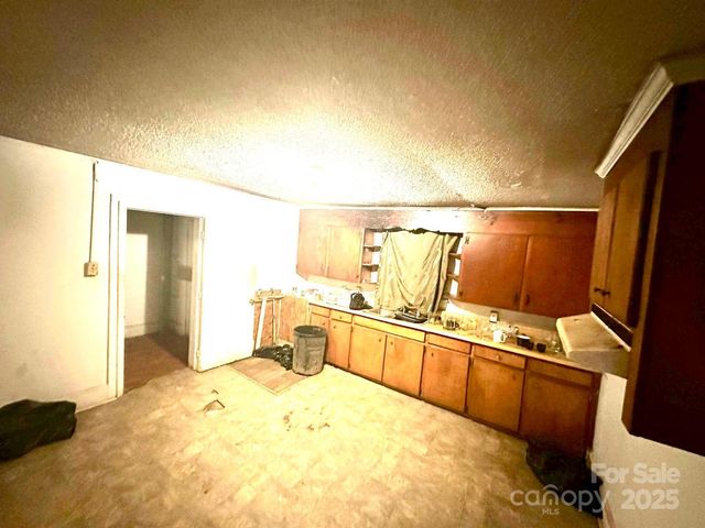 989 14th Street, Lancaster, SC 29720