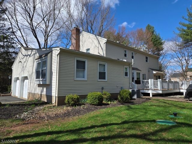 6 Betsy Ross Ct, Montgomery Twp., NJ 08558