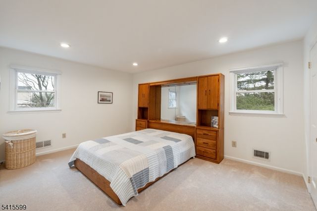 6 Betsy Ross Ct, Montgomery Twp., NJ 08558