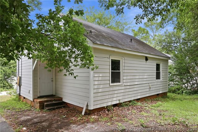 274 Windsor Drive, Fayetteville, NC 28301